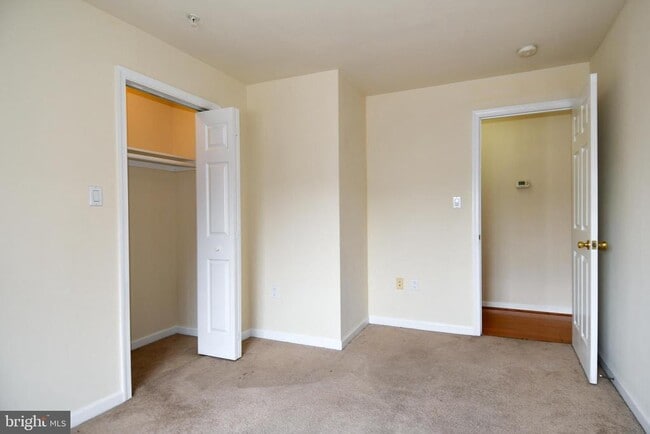 Building Photo - 4116 Ames St NE