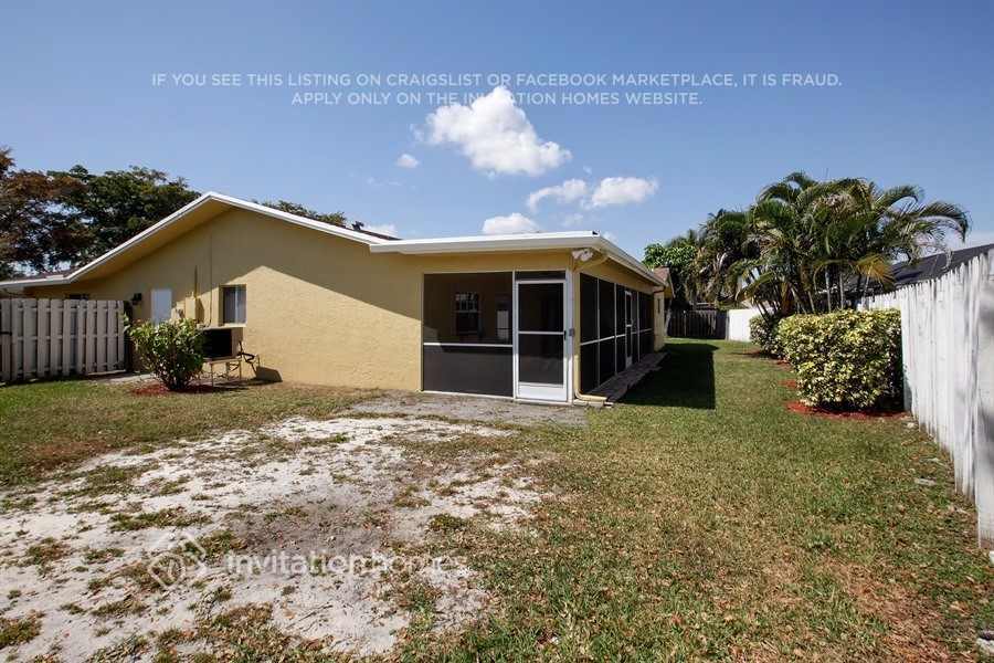 Building Photo - 820 NW 76th Terrace