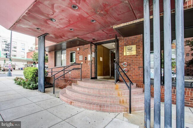 Building Photo - 1245 13th St NW