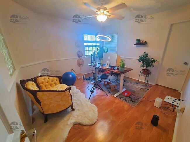Building Photo - 3 Bedroom, 2.5 Bathroom in Rancho Del Oro!