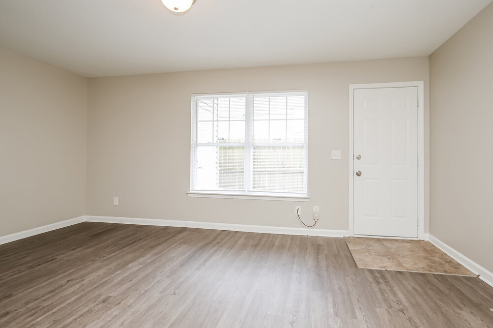 Building Photo - 8047 Logan Dr