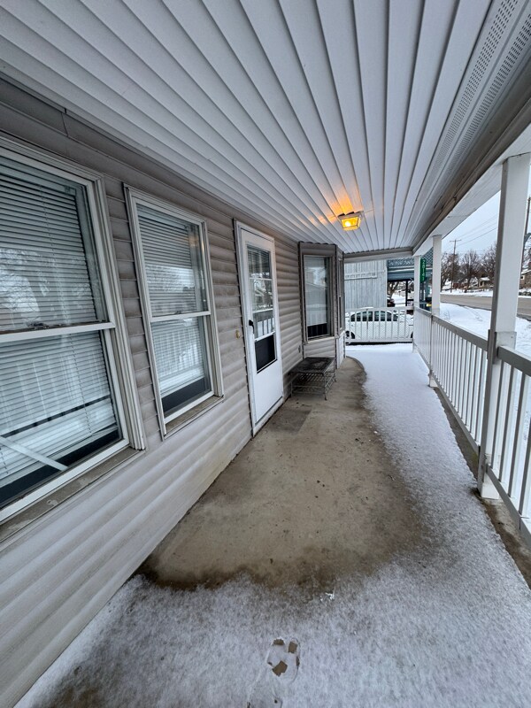 Building Photo - 28141 E Broadway St