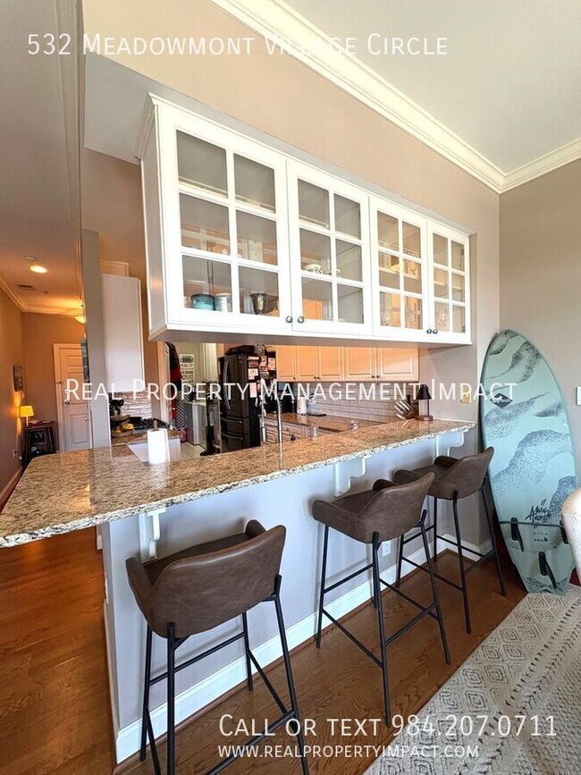 Building Photo - 532 Meadowmont Village Cir