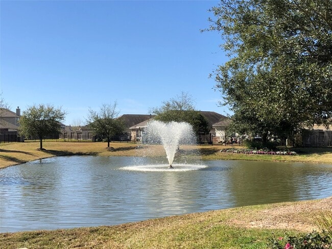 Building Photo - 25311 Saddlebrook Ranch Dr