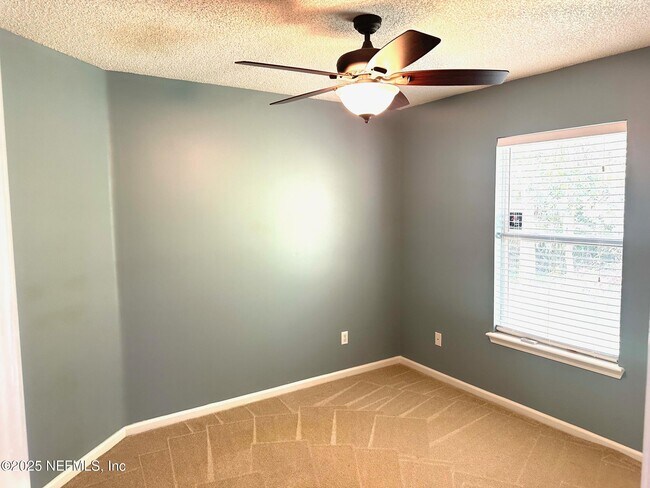 Building Photo - 229 Nadia Michelle Ct N