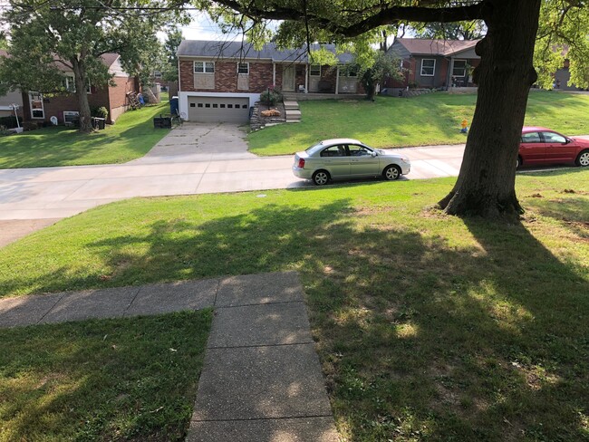 View of street from - 614 Perimeter Drive