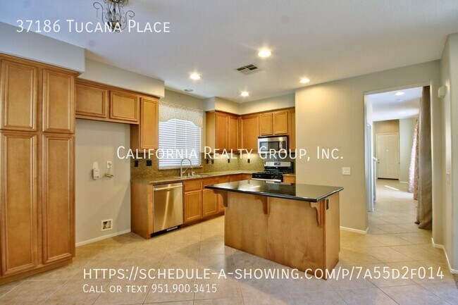 Building Photo - 37186 Tucana Pl