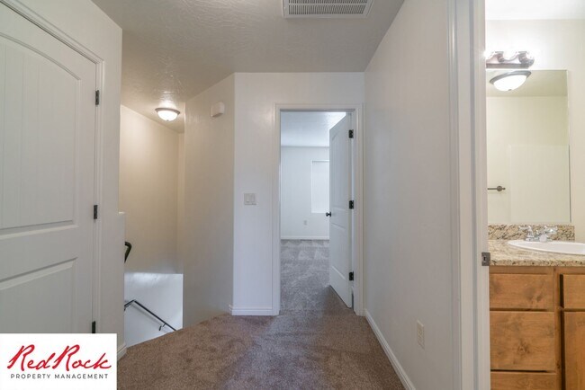Building Photo - 2075 S Sir Monte Dr