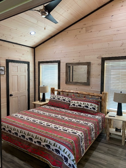 Building Photo - 4227 Round Top Way