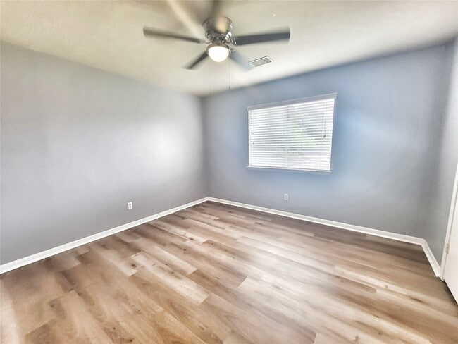 Building Photo - 2715 Sailors Moon Dr