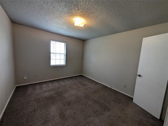 Building Photo - 442 Roosevelt Ave