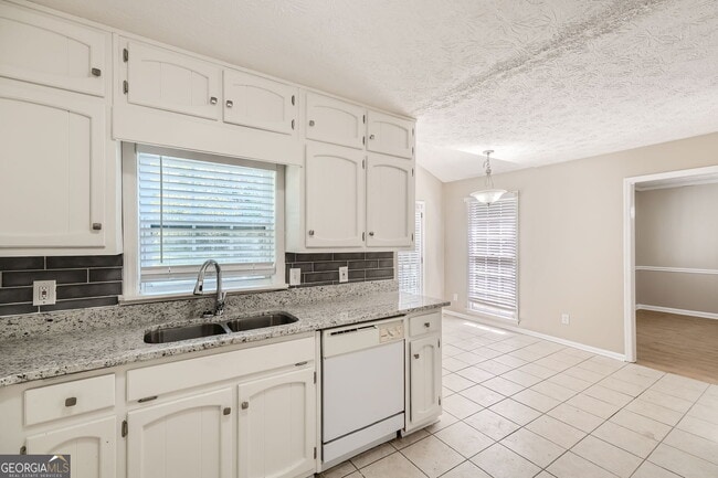 Building Photo - 849 Ridge Ave