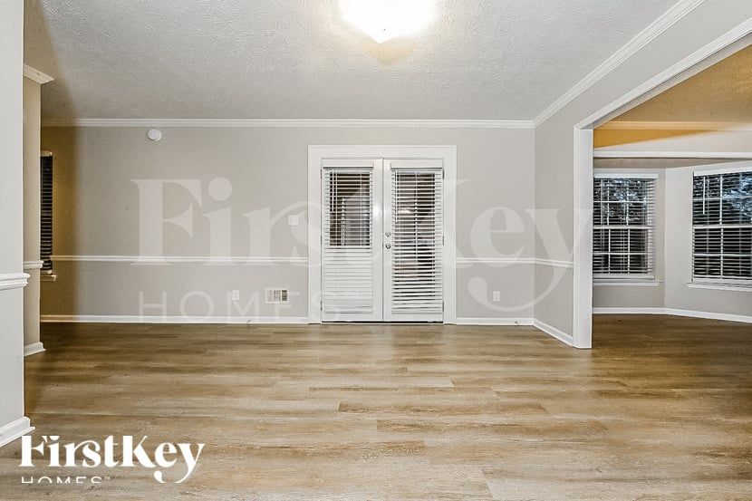 Building Photo - 210 Sharon Acres Ct