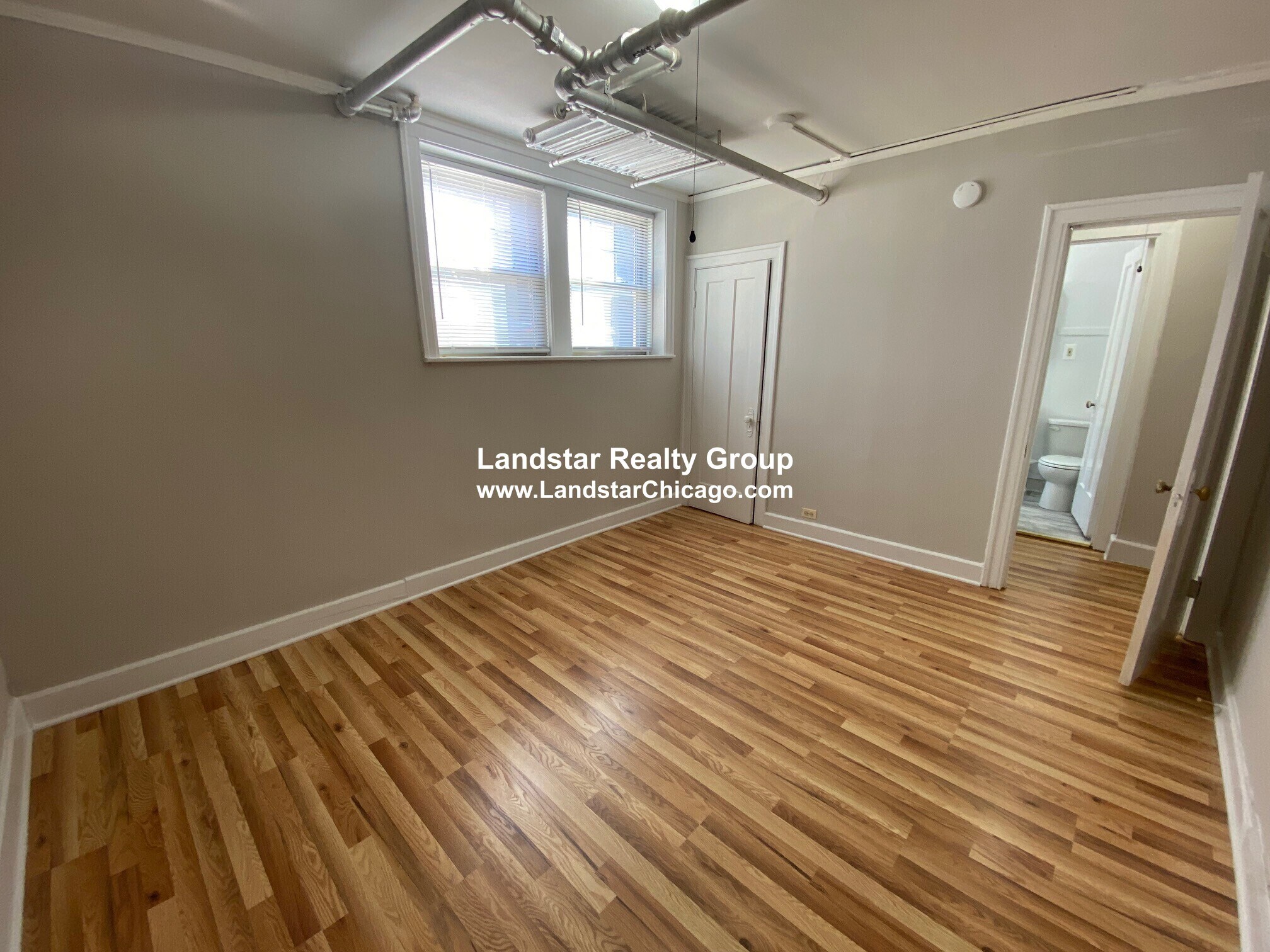 Building Photo - 730 Reba Pl