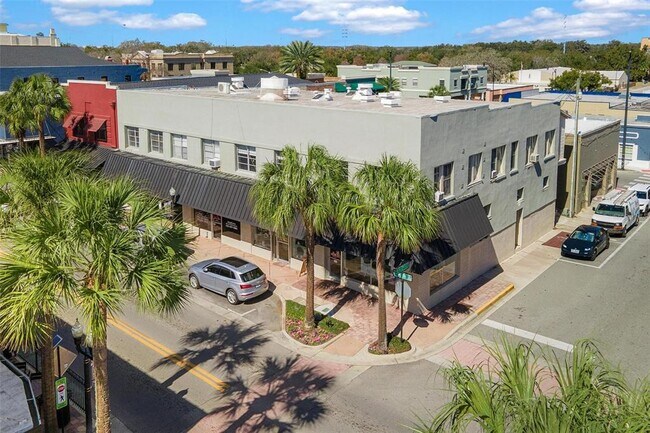 Building Photo - 206 W Main St