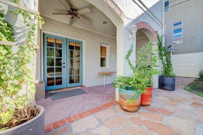 Building Photo - 2622 Westgate Dr