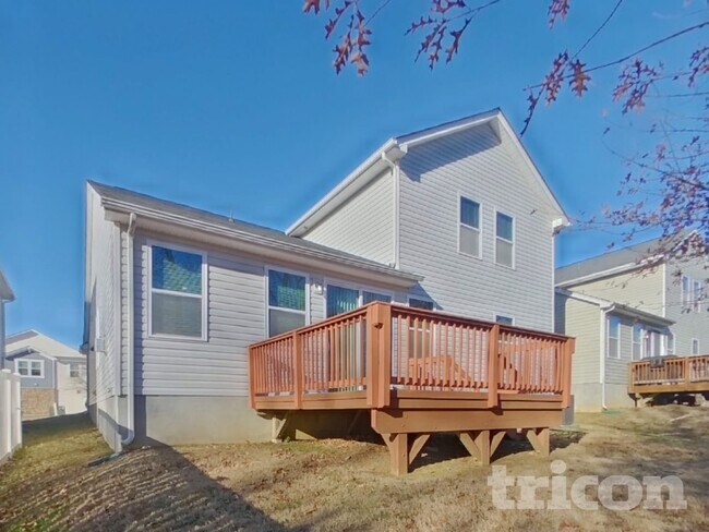 Building Photo - 1418 Kings Grove Dr