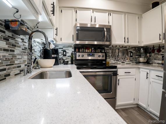 Building Photo - 4241 Schaefer Rd