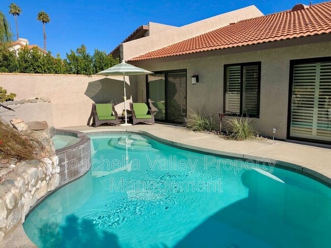 Building Photo - 39095 Sweetwater Dr