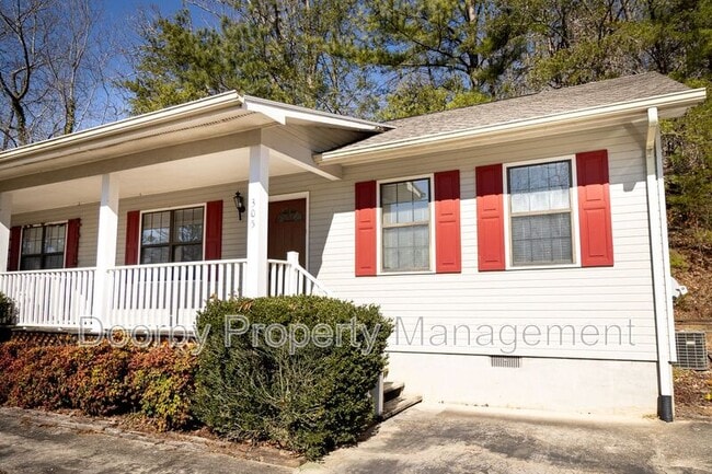 Building Photo - 303 Withrow Rd