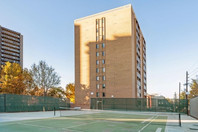Building Photo - 400 S Lafayette St