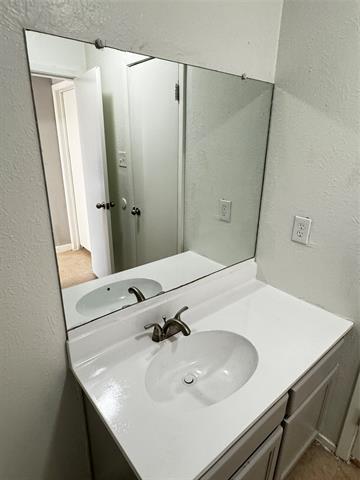 Building Photo - 5410 Brookhollow Dr