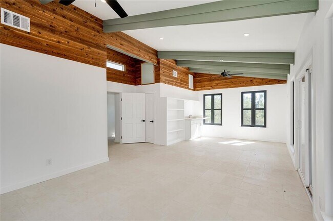 Building Photo - 1217 Lost Oak Trail