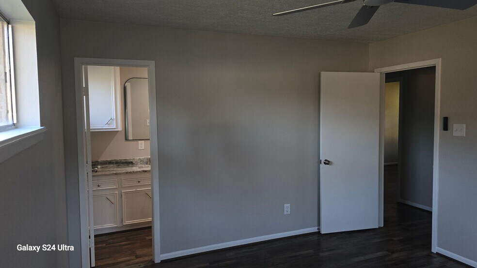 Building Photo - 22744 Keith Dr