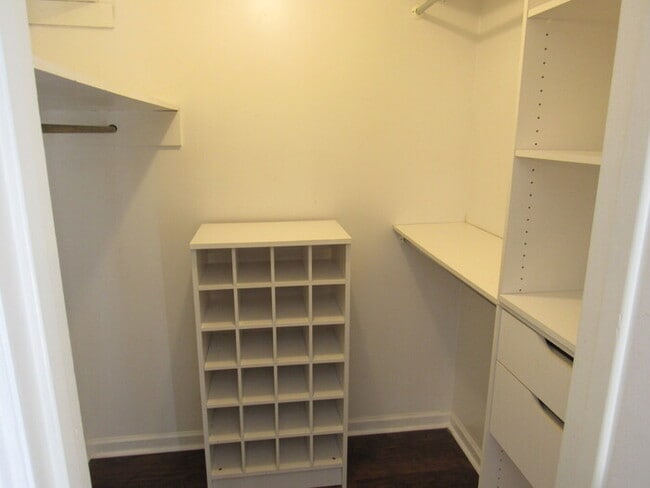 Building Photo - 4 bedroom home w/ walking trail to Percy P...