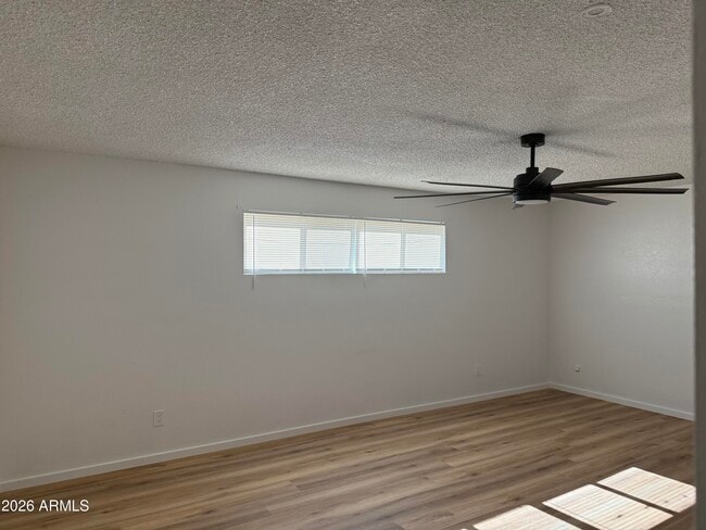 Building Photo - 503 E Loyola Dr