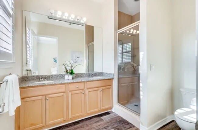 Building Photo - 3/2.5 Mediterranean Style Townhome