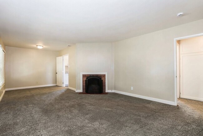 Building Photo - 3802 West Way
