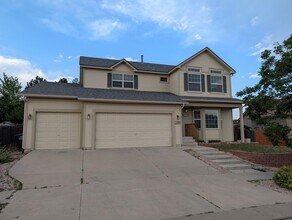 Building Photo - 7492 Amberly Dr