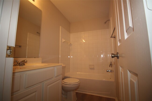 Building Photo - 18122 Cypress Valley Ln
