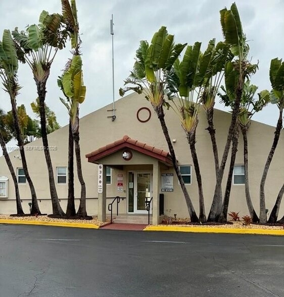 Building Photo - 6100 SW 130th Ave