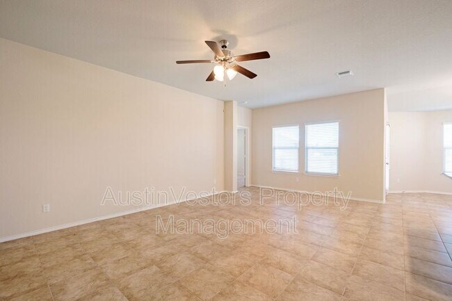 Building Photo - 129 Plata Ln