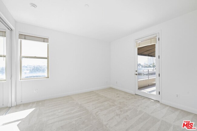 Building Photo - 1820 Benecia Ave