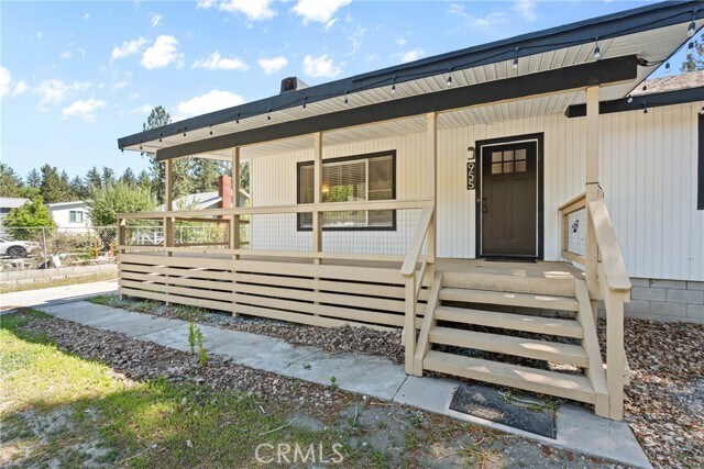 Building Photo - 955 Apple Ave