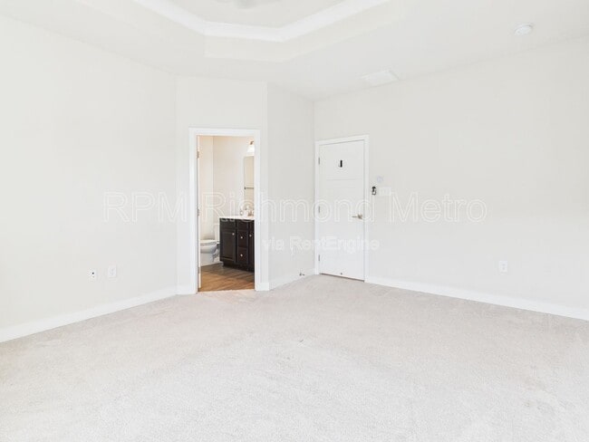 Building Photo - 2104 Boro Ridge St