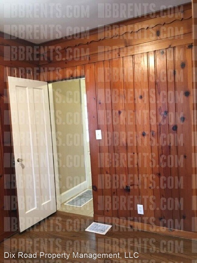 Building Photo - 107 N Edgewood Ave
