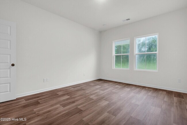Building Photo - 1211 Windy Grove Ln