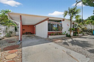 Building Photo - 630 NE 14th Ave