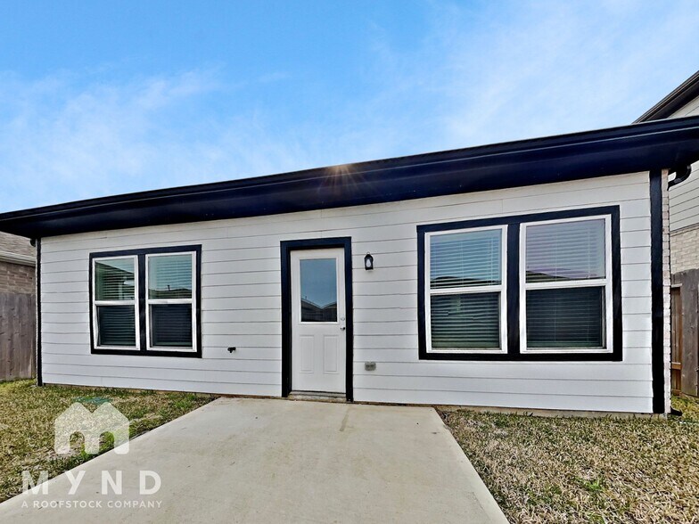 Building Photo - 23342 Kinsfolk Dr