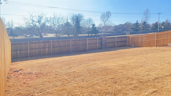 Building Photo - 4312 NE 123rd St