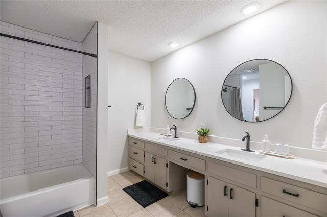 Building Photo - 3333 S 27th St