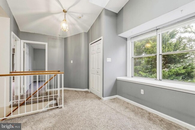 Building Photo - 2 Highstream Ct