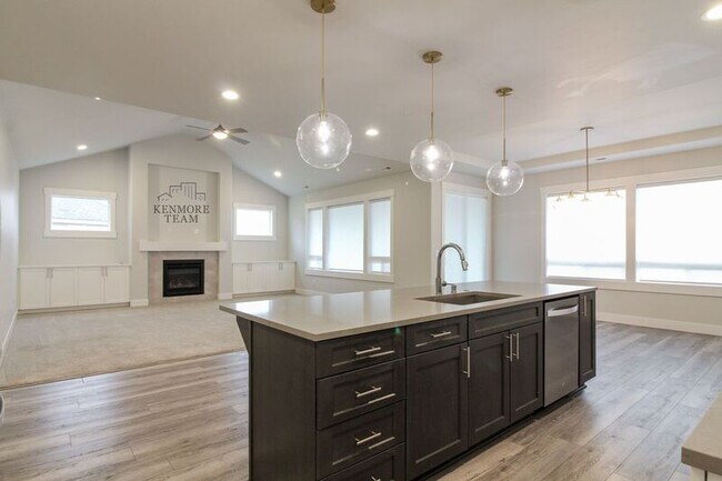 Building Photo - 2237 Legacy Ln