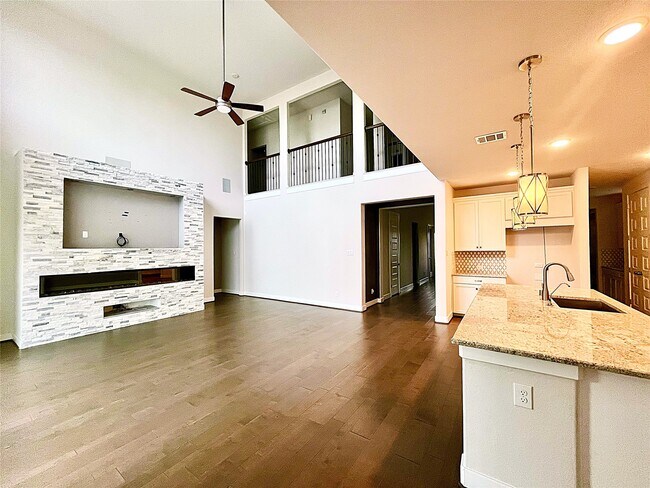 Building Photo - 23707 Montclair Forest Trl