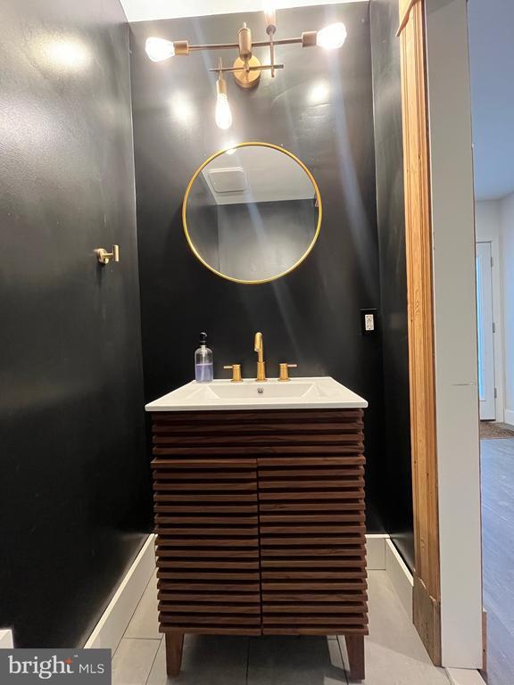 Building Photo - 1268 Neal St NE