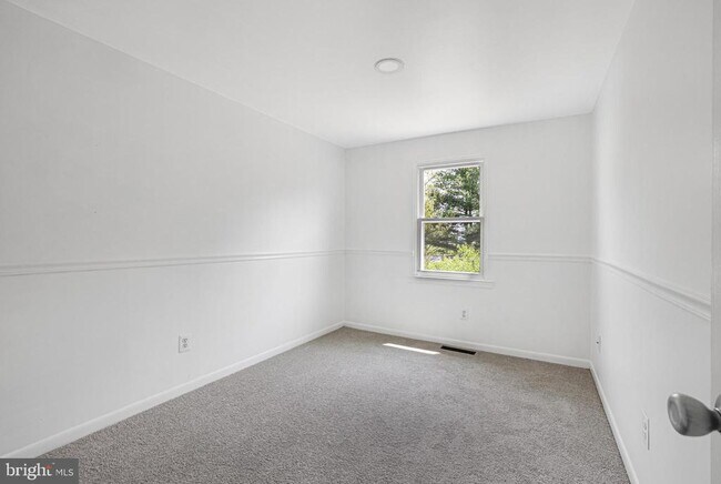 Building Photo - 1134 Providence Ct